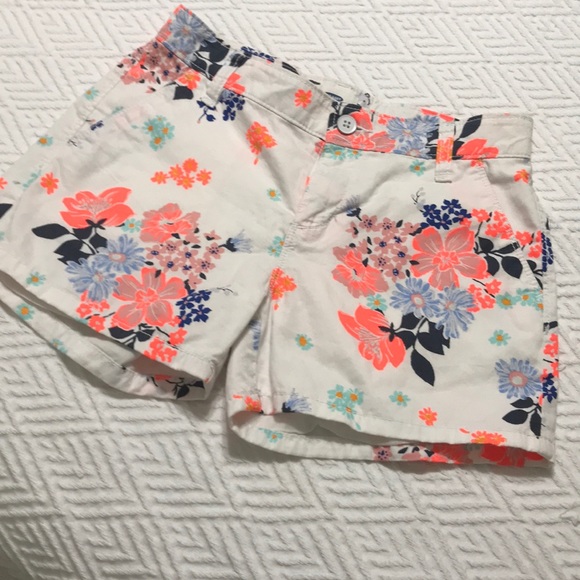 Old Navy Other - ✨OLD NAVY SHORTS